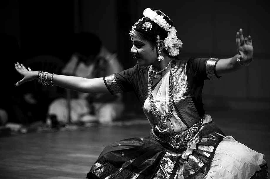 Saradha Ilangovan - Bharathanatyam (Meenakshi Sundararajan Fine Arts Academy)